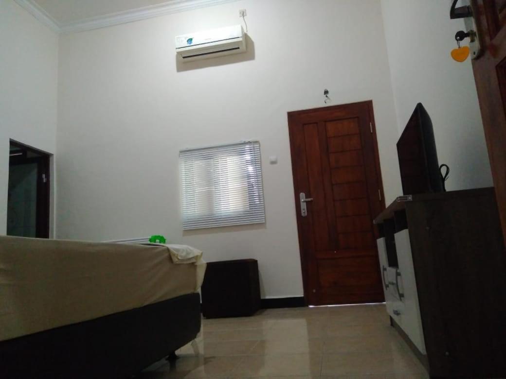 Ahlen Pangandaran Hotel Exterior foto