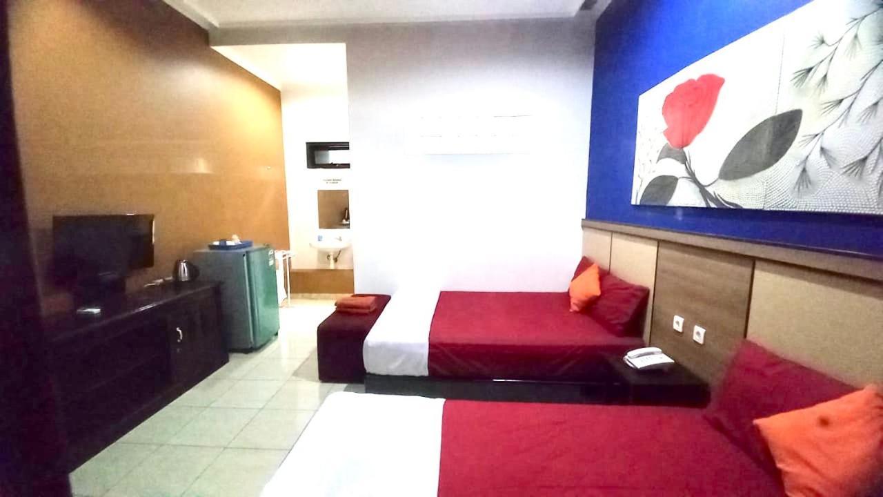 Ahlen Pangandaran Hotel Exterior foto