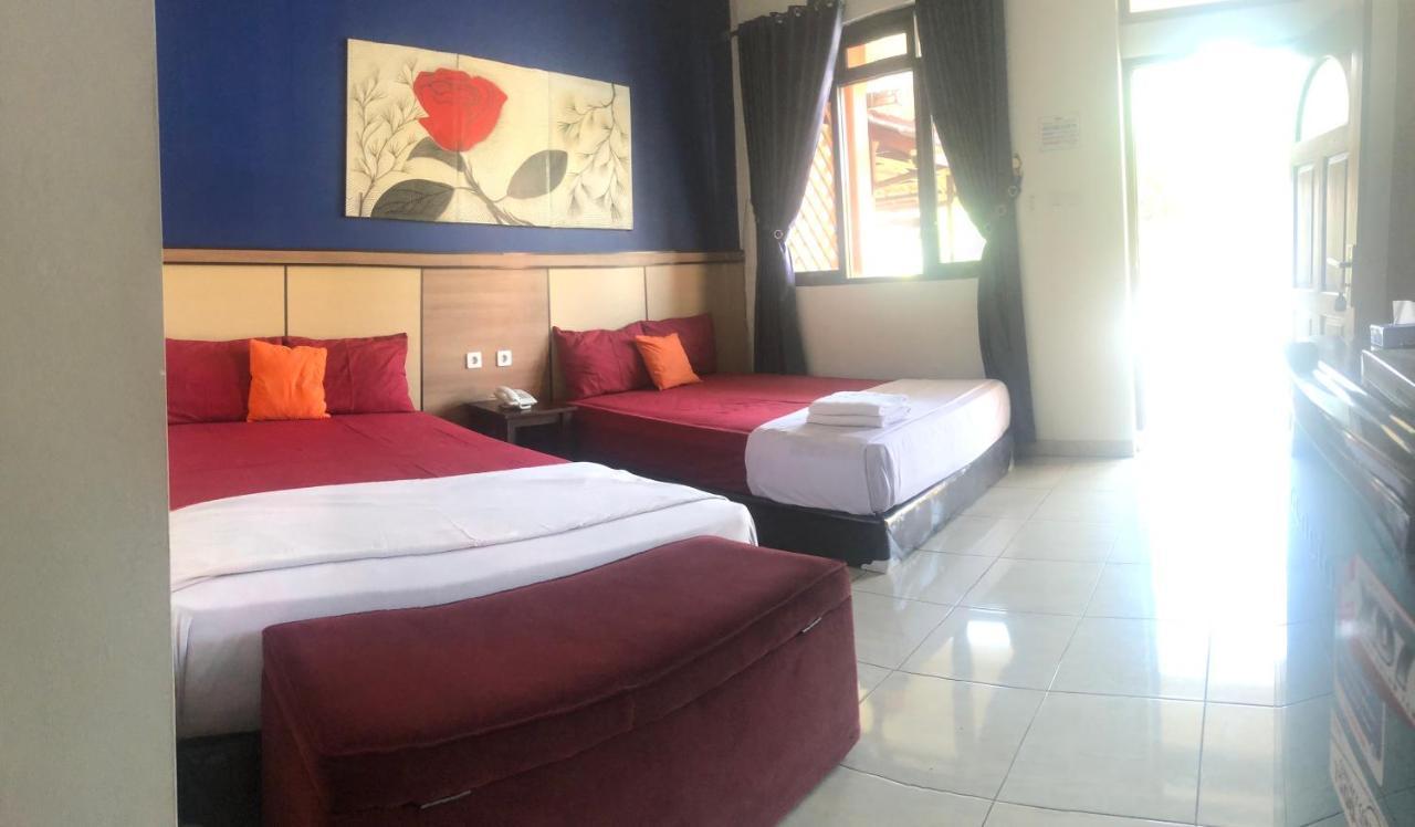 Ahlen Pangandaran Hotel Exterior foto