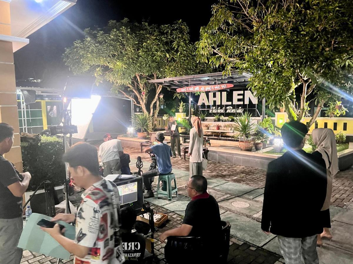 Ahlen Pangandaran Hotel Exterior foto