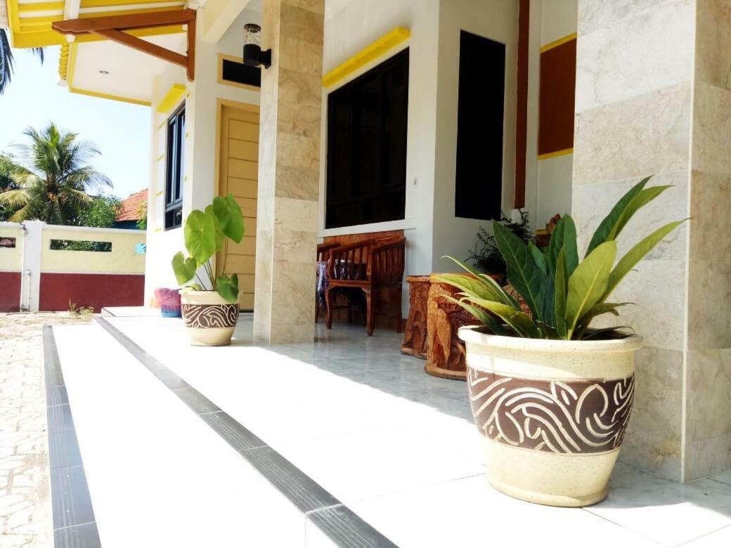 Ahlen Pangandaran Hotel Exterior foto