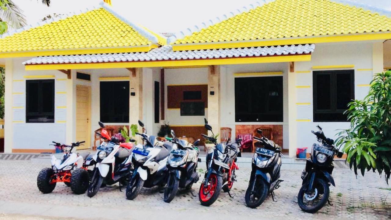 Ahlen Pangandaran Hotel Exterior foto